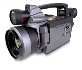 FLIR P660